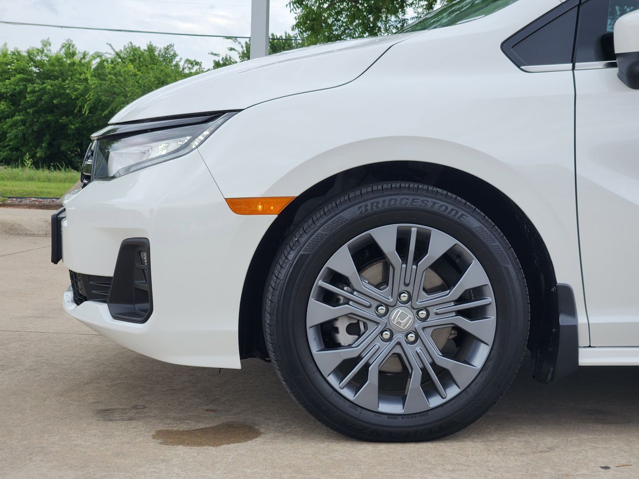 2025 Honda Odyssey Touring - Photo 8