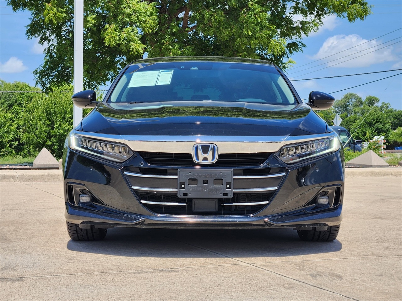 Certified 2022 Honda Accord Hybrid Touring with VIN 1HGCV3F95NA007695 for sale in Fort Worth, TX