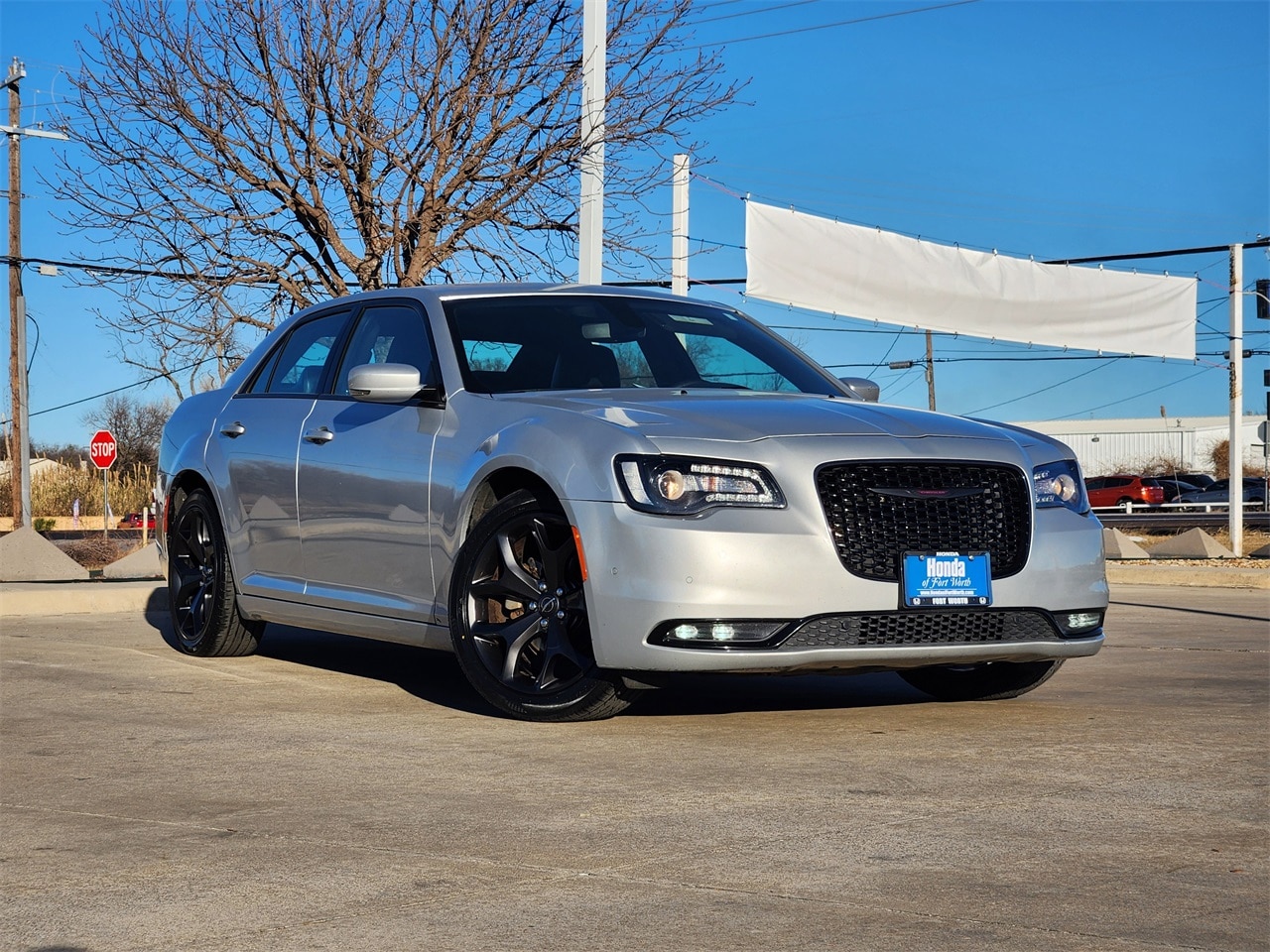 2023 Chrysler 300 S's photo