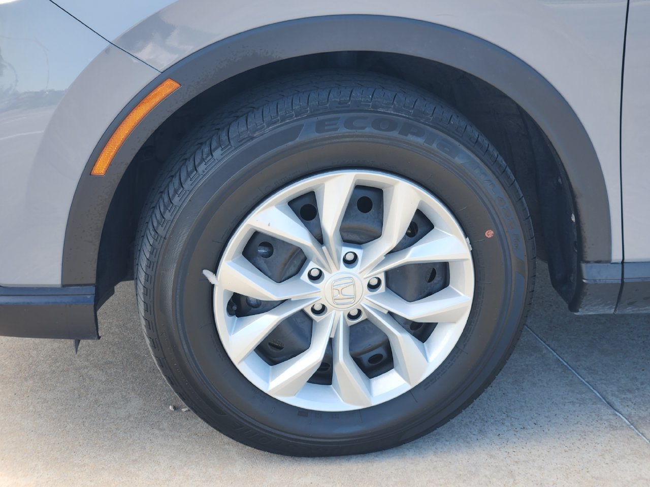 2024 Honda CR-V LX - Photo 11