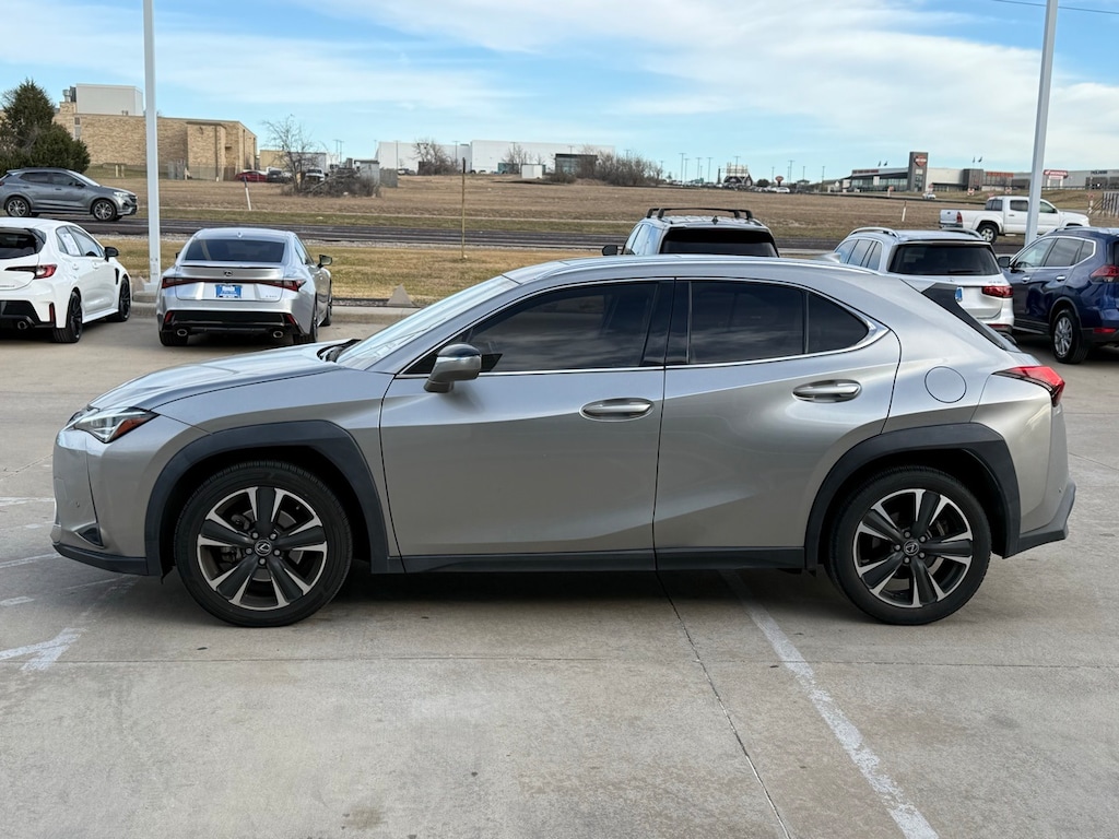 Used 2021 Lexus UX 200 200 Base SUV