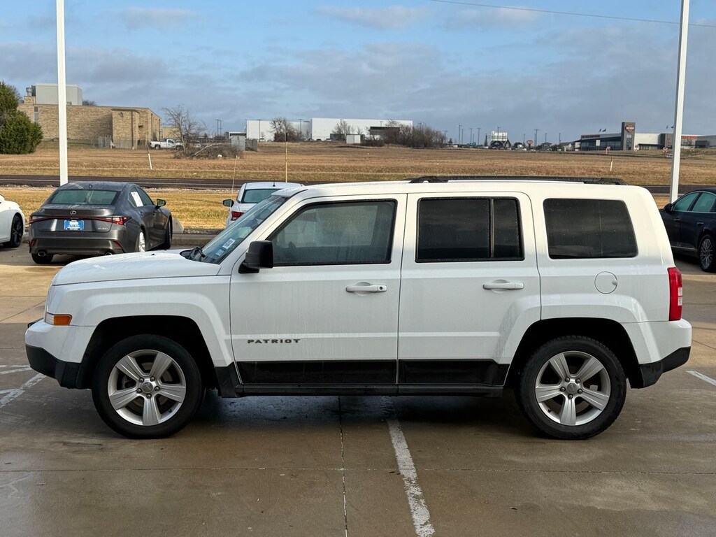 Used 2016 Jeep Patriot Latitude SUV