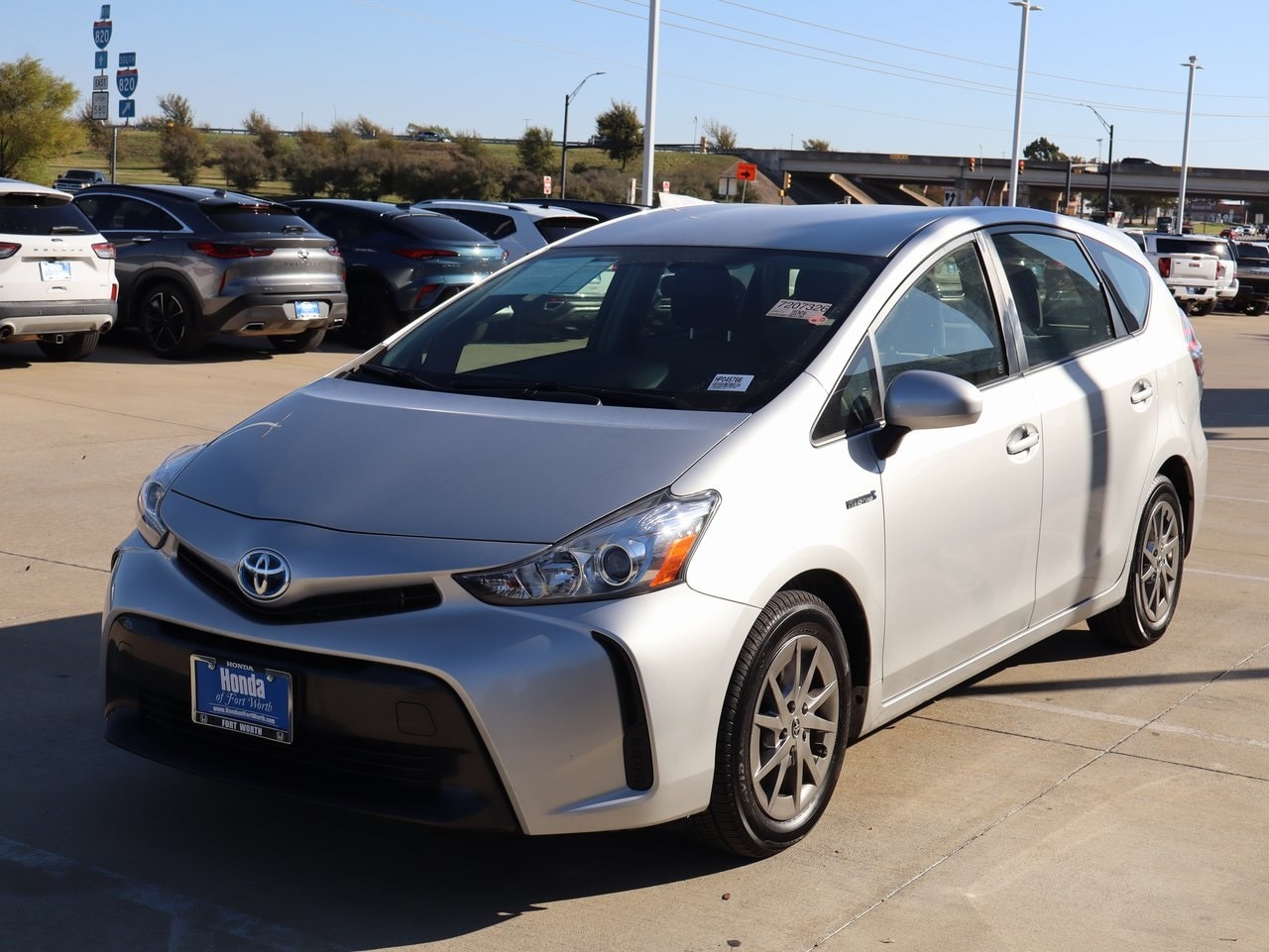 2016 Toyota Prius v Five
