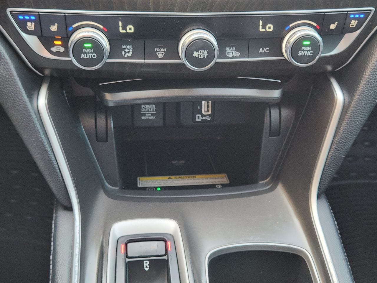2018 Honda Accord Touring - Photo 18