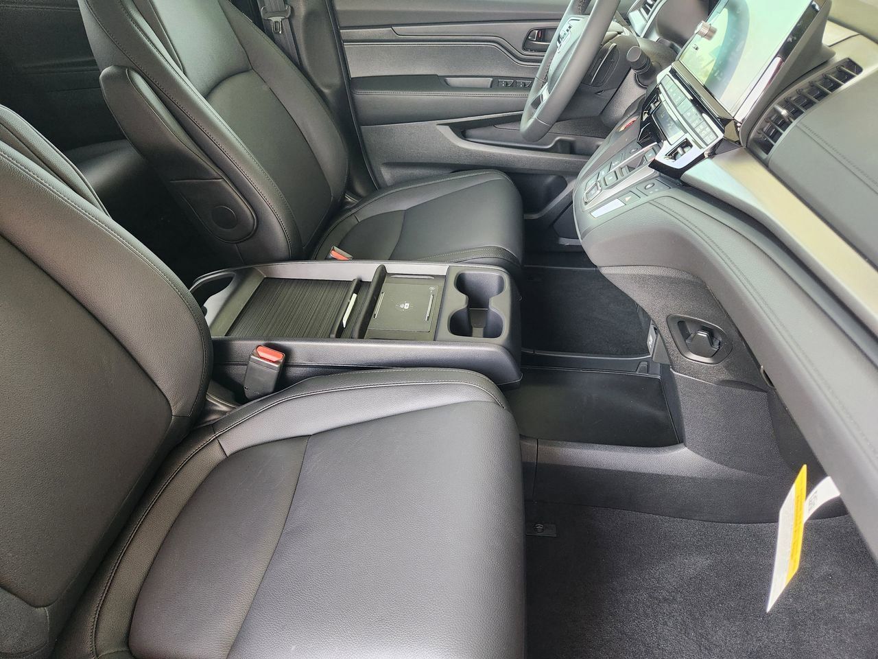 2026 Honda Odyssey EX-L - Photo 11