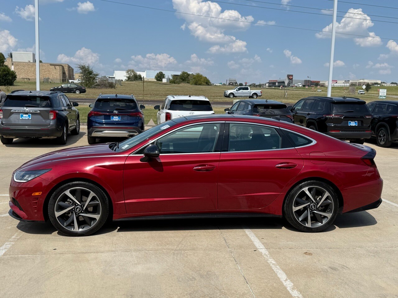 2023 Hyundai Sonata SEL Plus photo 2