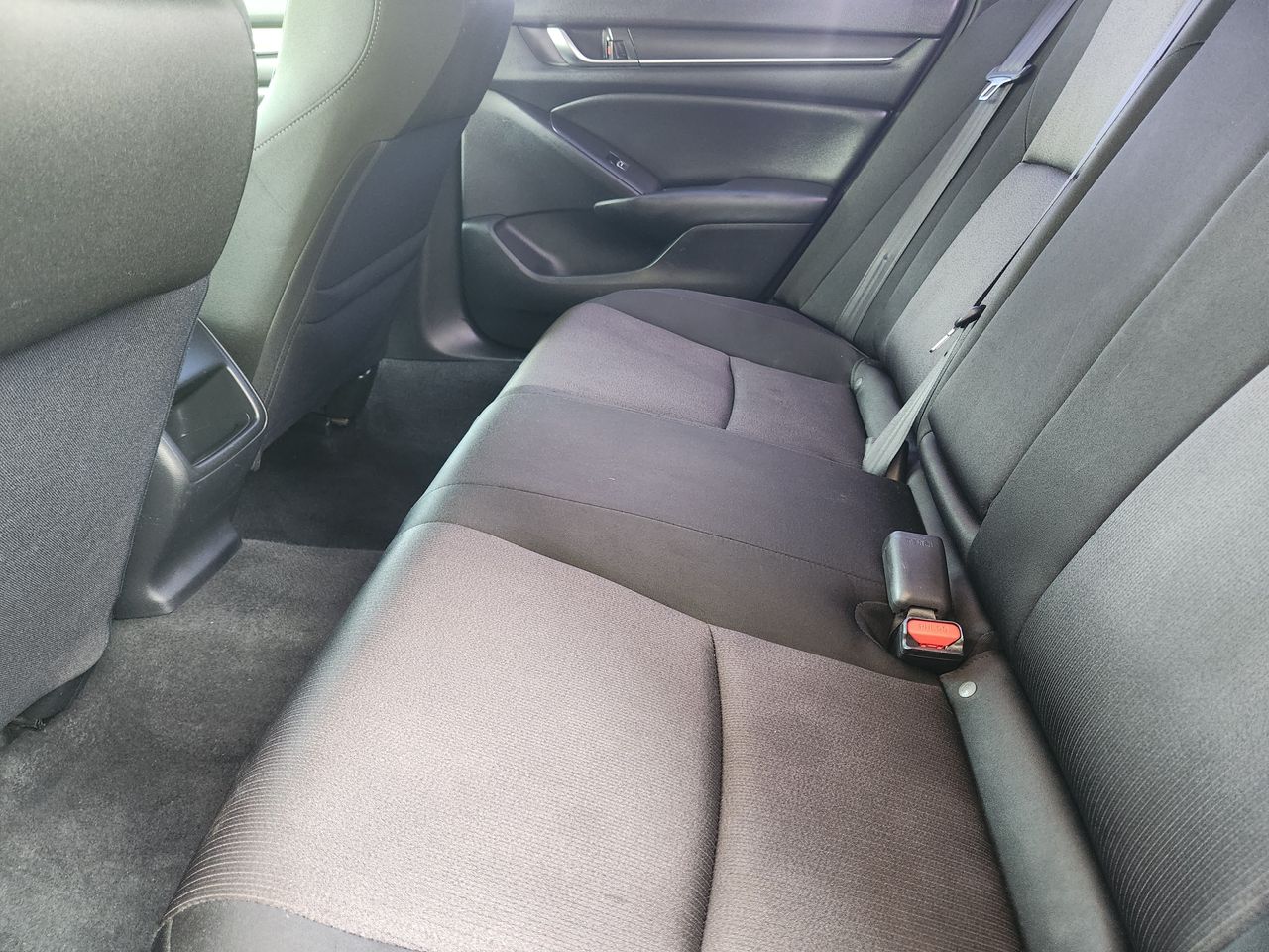 2020 Honda Accord LX - Photo 28