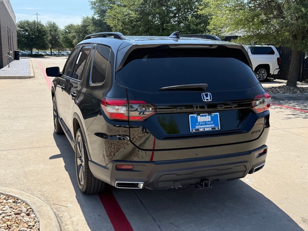 Certified 2025 Honda Pilot Sport SUV