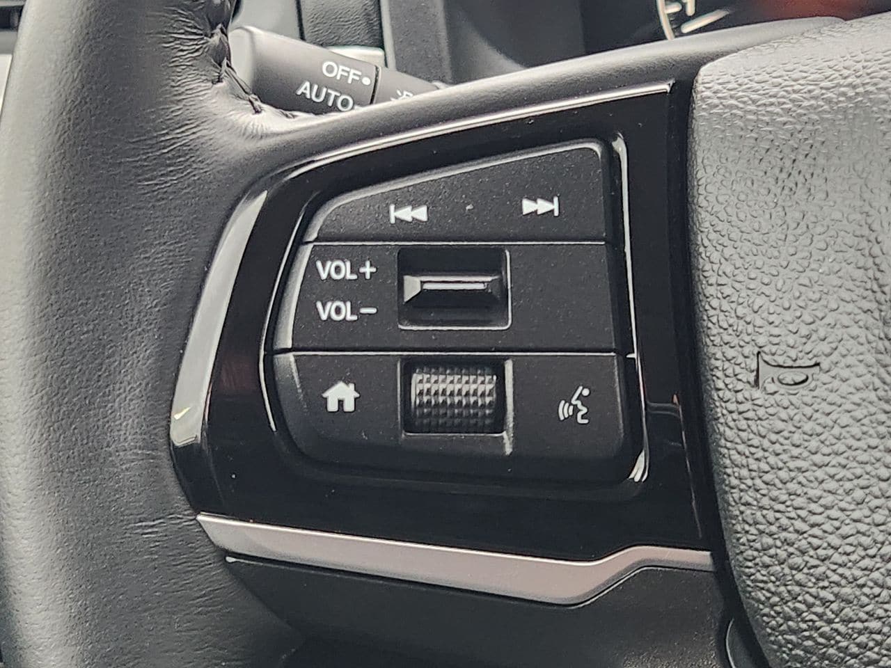 2025 Honda Odyssey EX-L - Photo 27