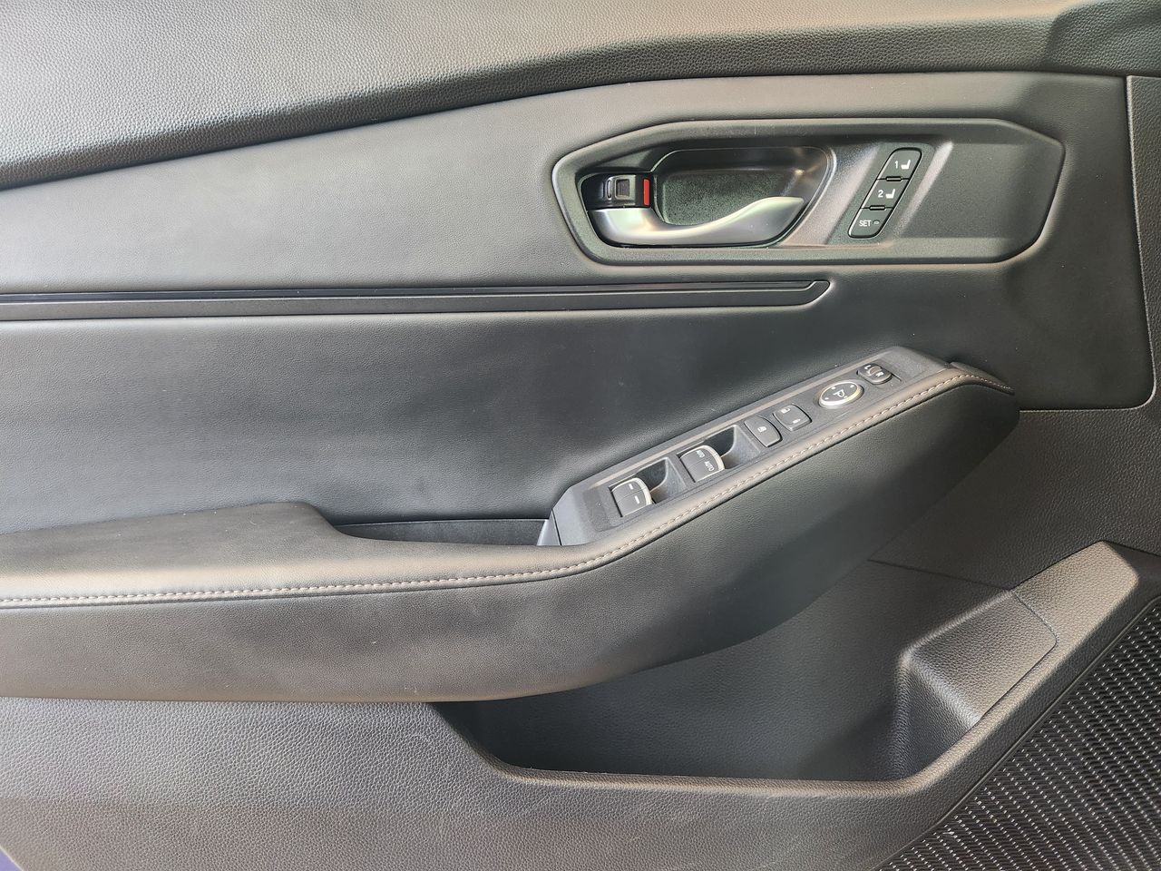 2025 Honda Accord Hybrid Sport-L - Photo 22