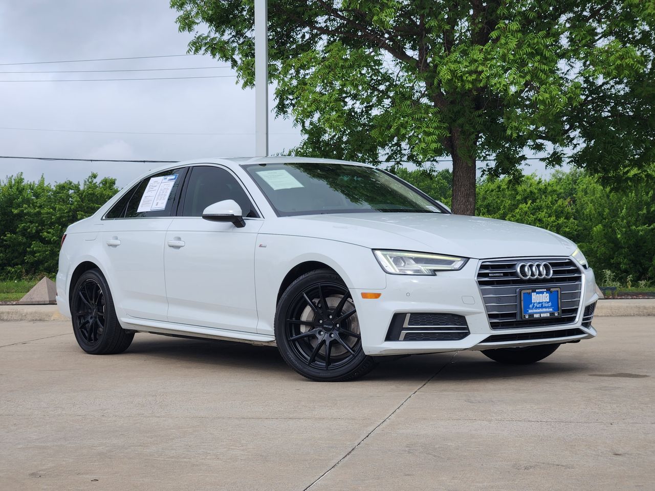 2018 Audi A4 2.0T quattro S tronic Premium Plus's photo