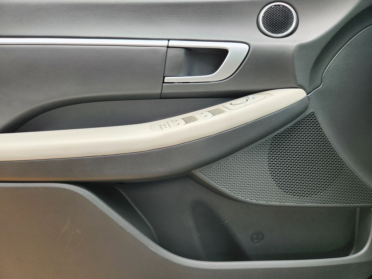 2025 Hyundai Sonata SEL - Photo 22