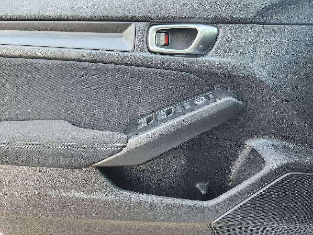 2023 Honda Civic Hatchback LX - Photo 22