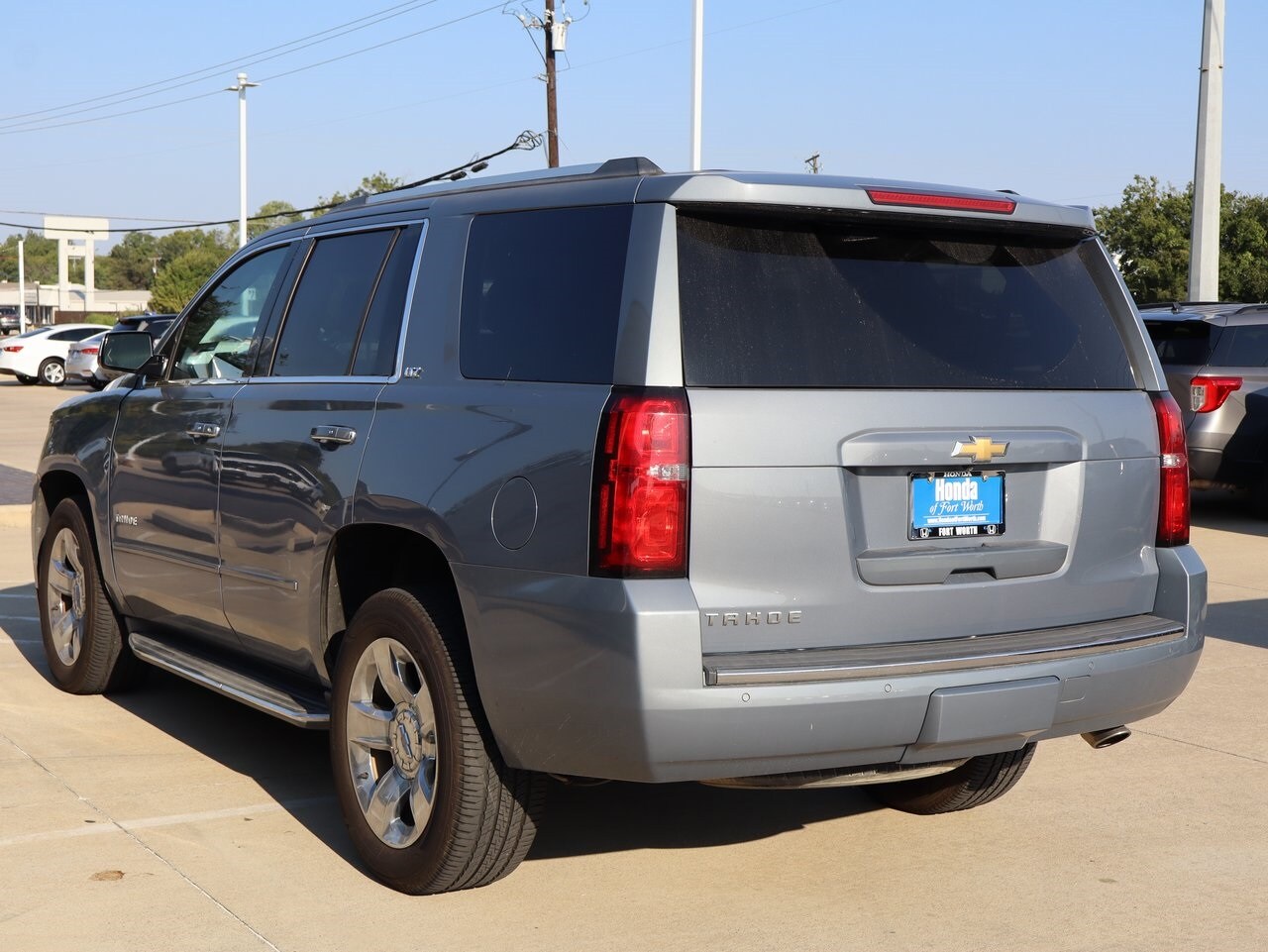 2016 Chevrolet Tahoe LTZ photo 3