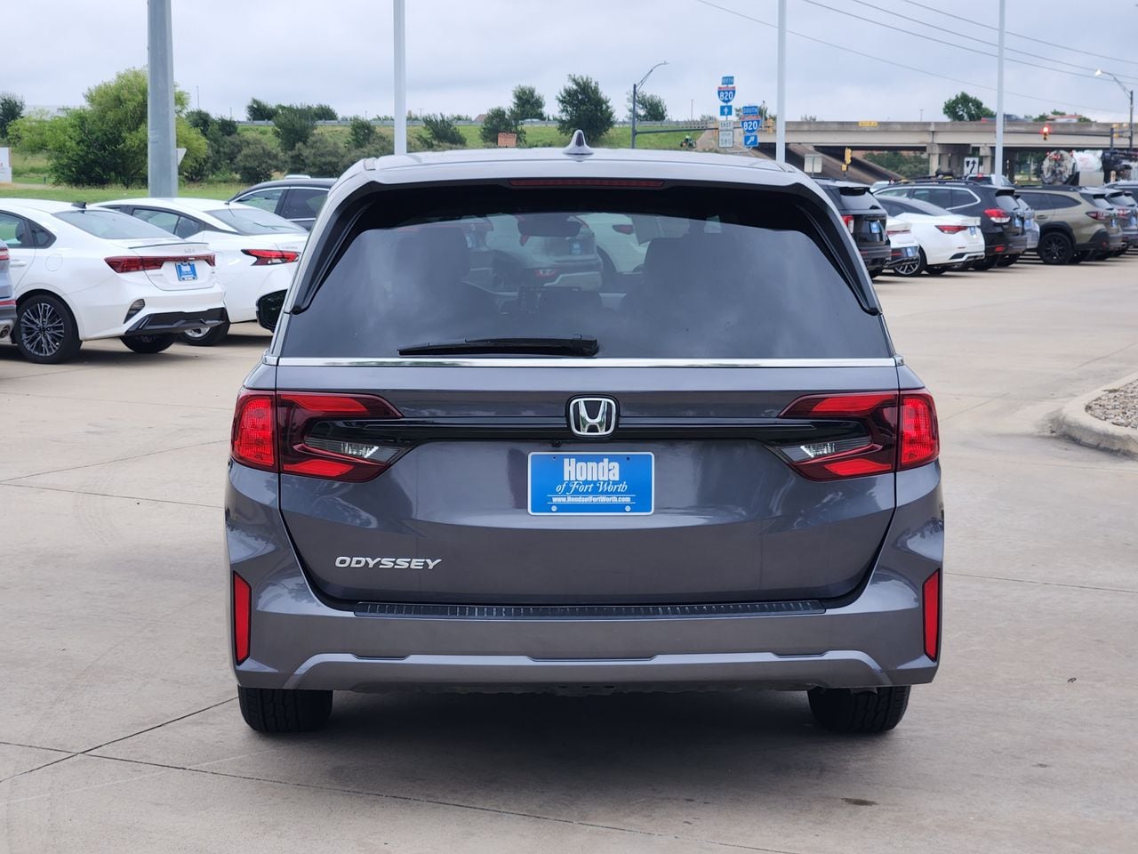 2025 Honda Odyssey EX-L - Photo 6