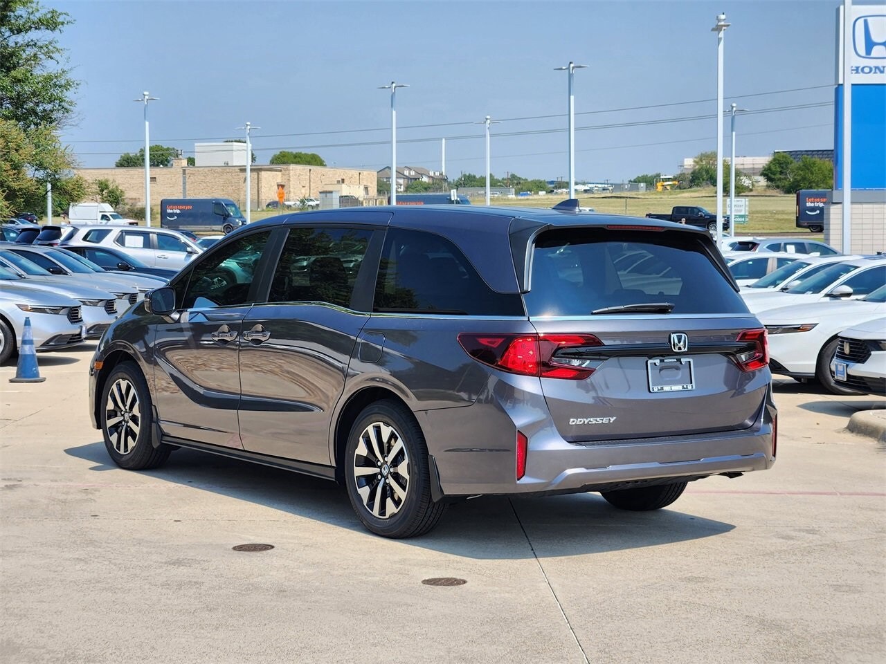 2026 Honda Odyssey EX-L photo 4
