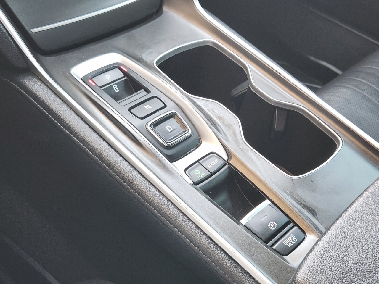 2022 Honda Accord Touring - Photo 18