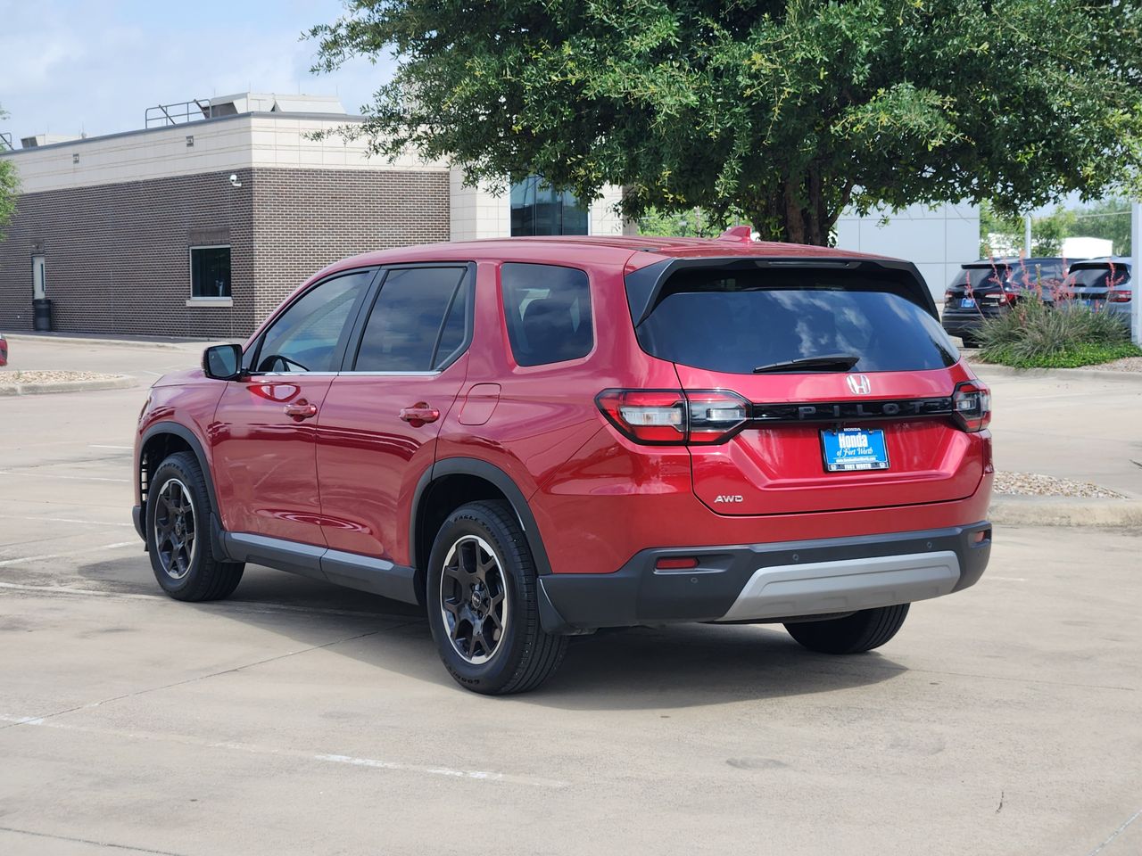 2025 Honda Pilot EX-L - Photo 7