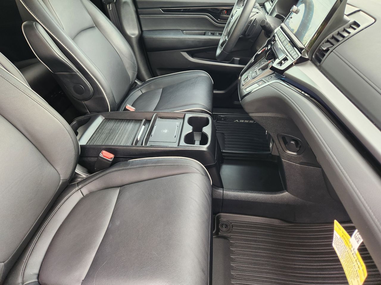 2025 Honda Odyssey Touring - Photo 13