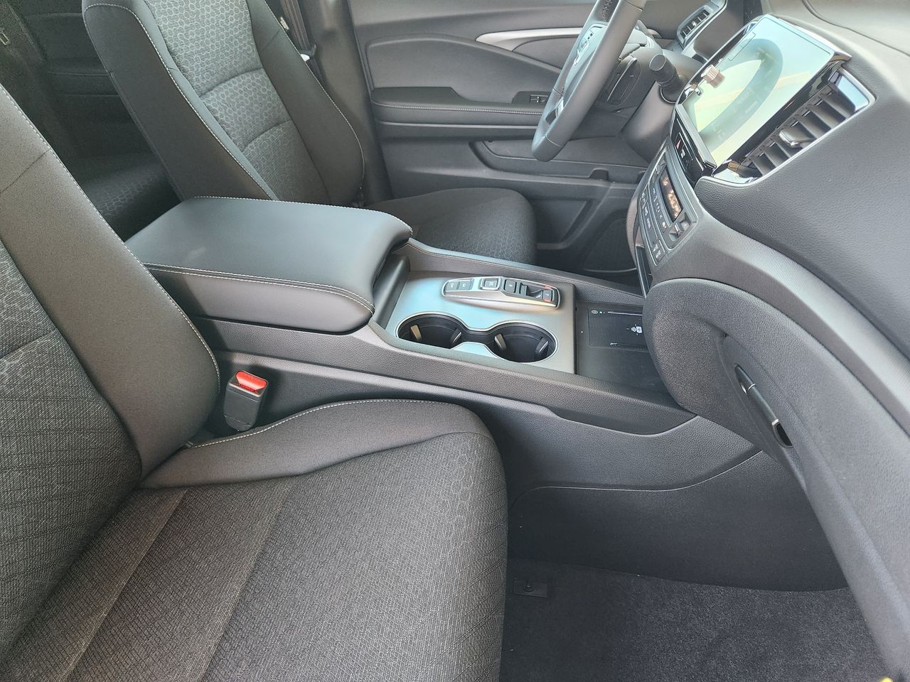 2026 Honda Ridgeline Sport - Photo 10