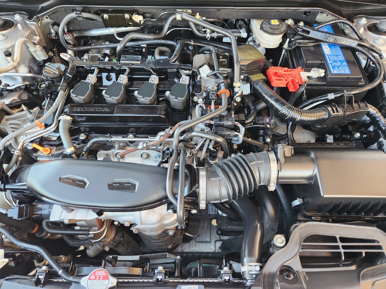2024 Honda Civic Hatchback Sport Touring - Photo 30