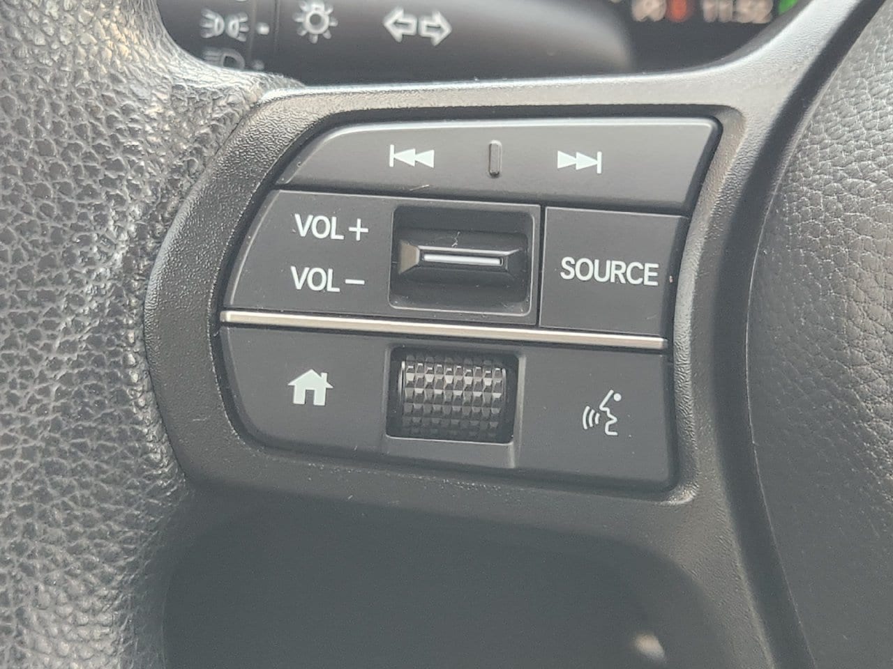 2024 Honda CR-V LX - Photo 26
