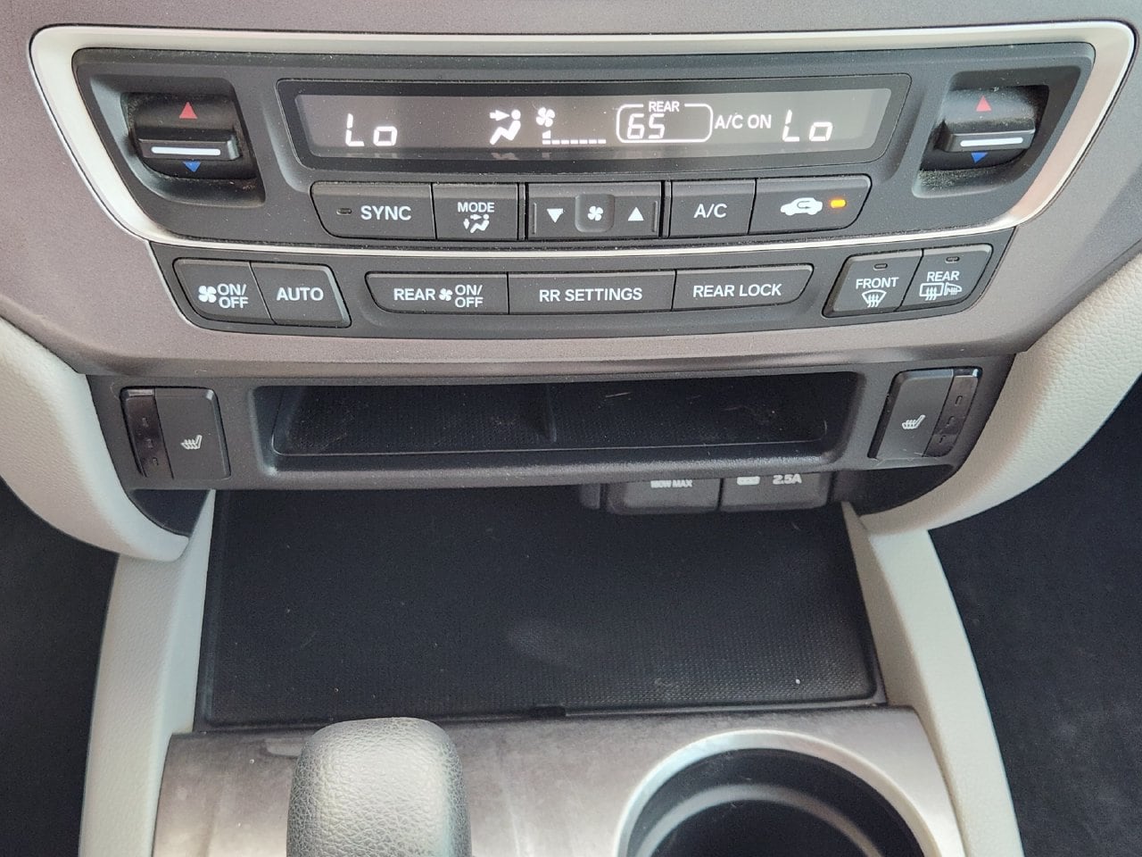 2020 Honda Pilot EX-L - Photo 18