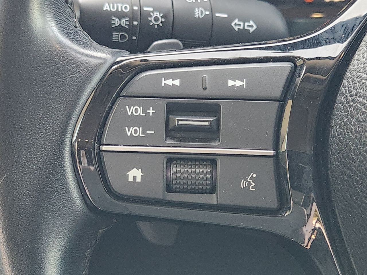 2023 Honda Pilot Touring - Photo 27