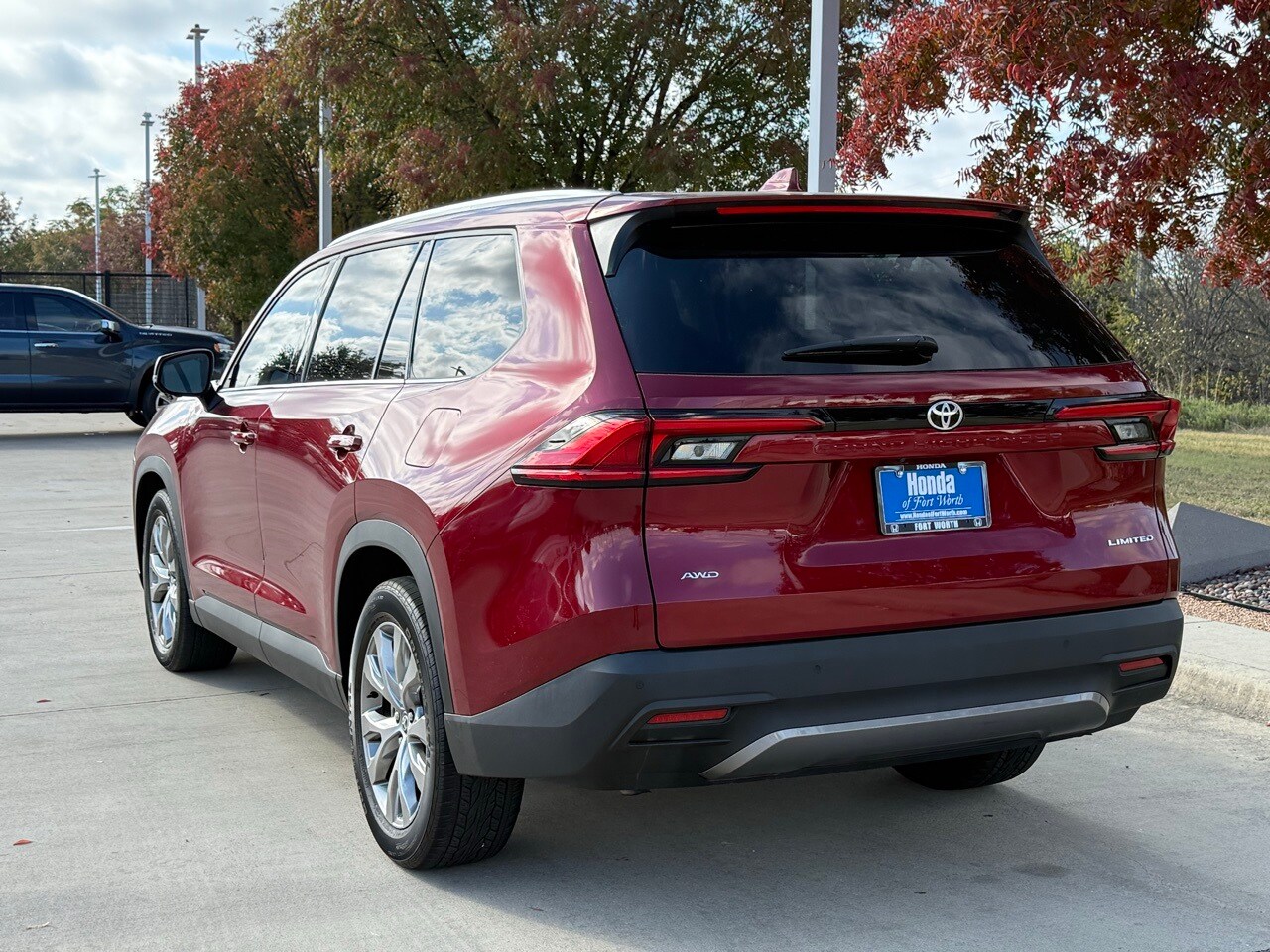 2024 Toyota Grand Highlander Limited photo 3
