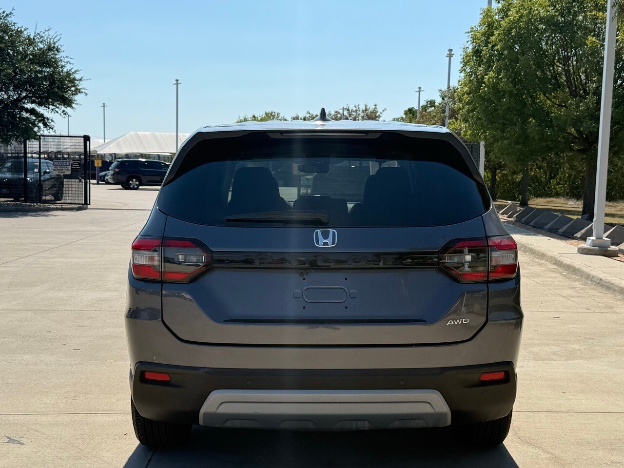 2024 Honda Pilot EX-L photo 3