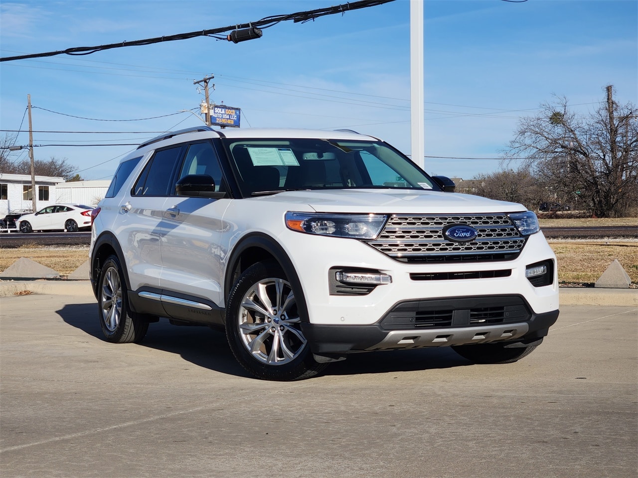 2024 Ford Explorer Limited's photo