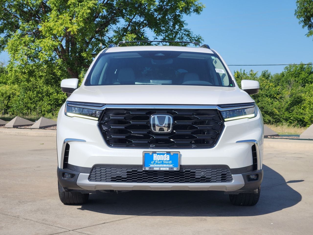 2023 Honda Pilot Touring - Photo 2
