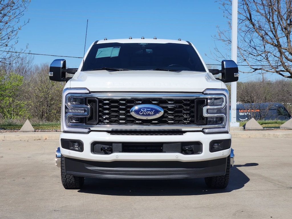 Used 2025 Ford F-350 Platinum Truck Crew Cab