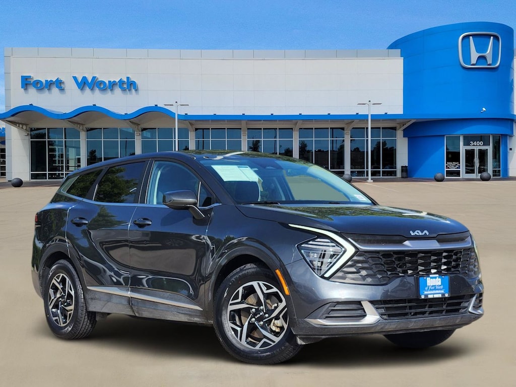 Used 2024 Kia Sportage LX SUV