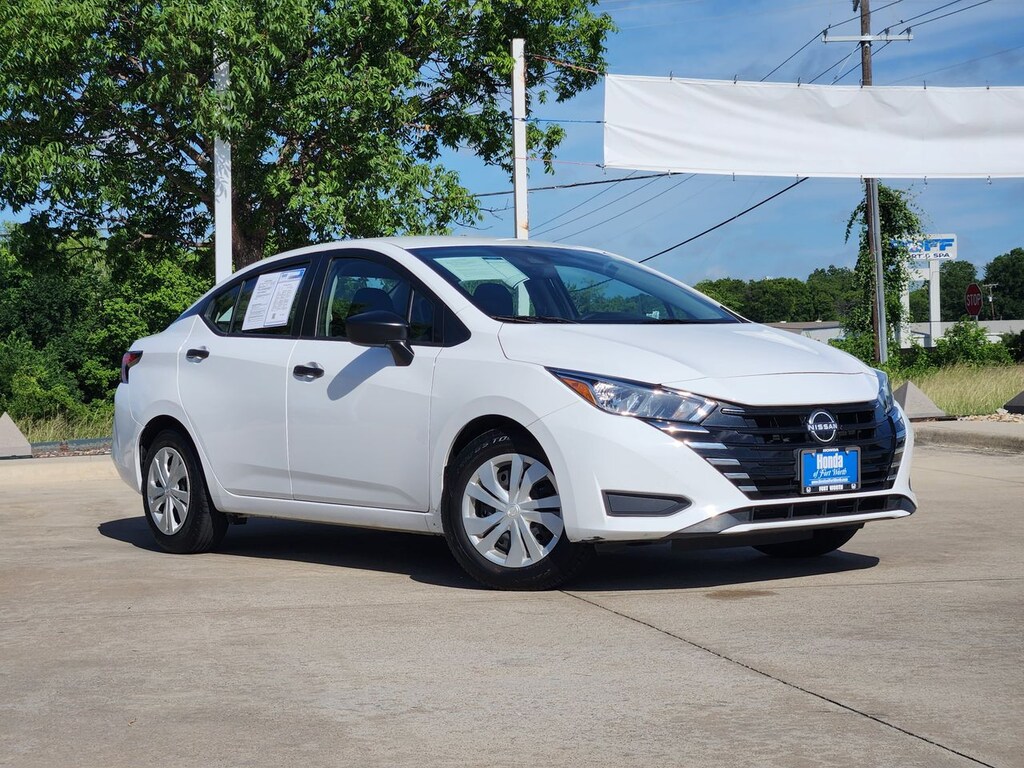 Used 2023 Nissan Versa 1.6 S Sedan
