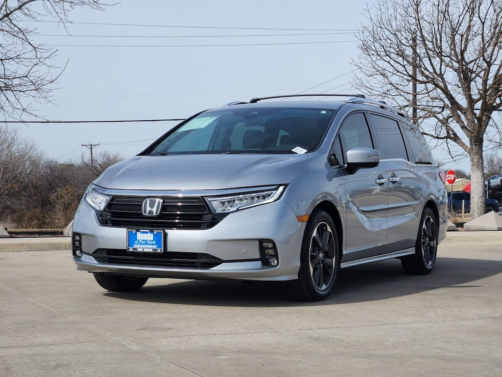 Certified 2024 Honda Odyssey Elite Van