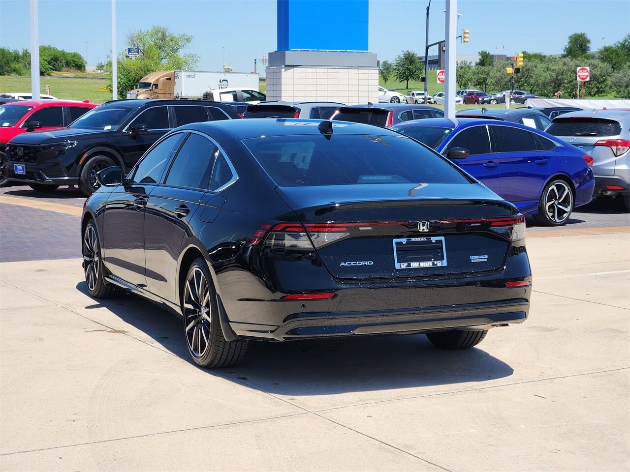 2025 Honda Accord Hybrid Touring photo 4