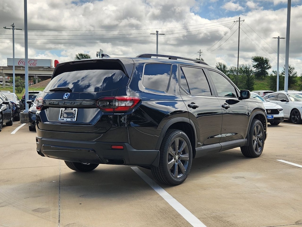 New 2026 Honda Pilot Sport SUV