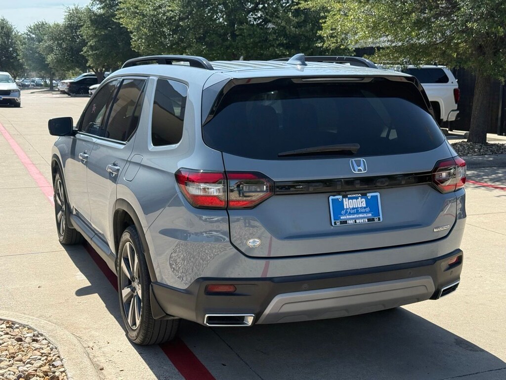 Certified 2024 Honda Pilot Touring SUV