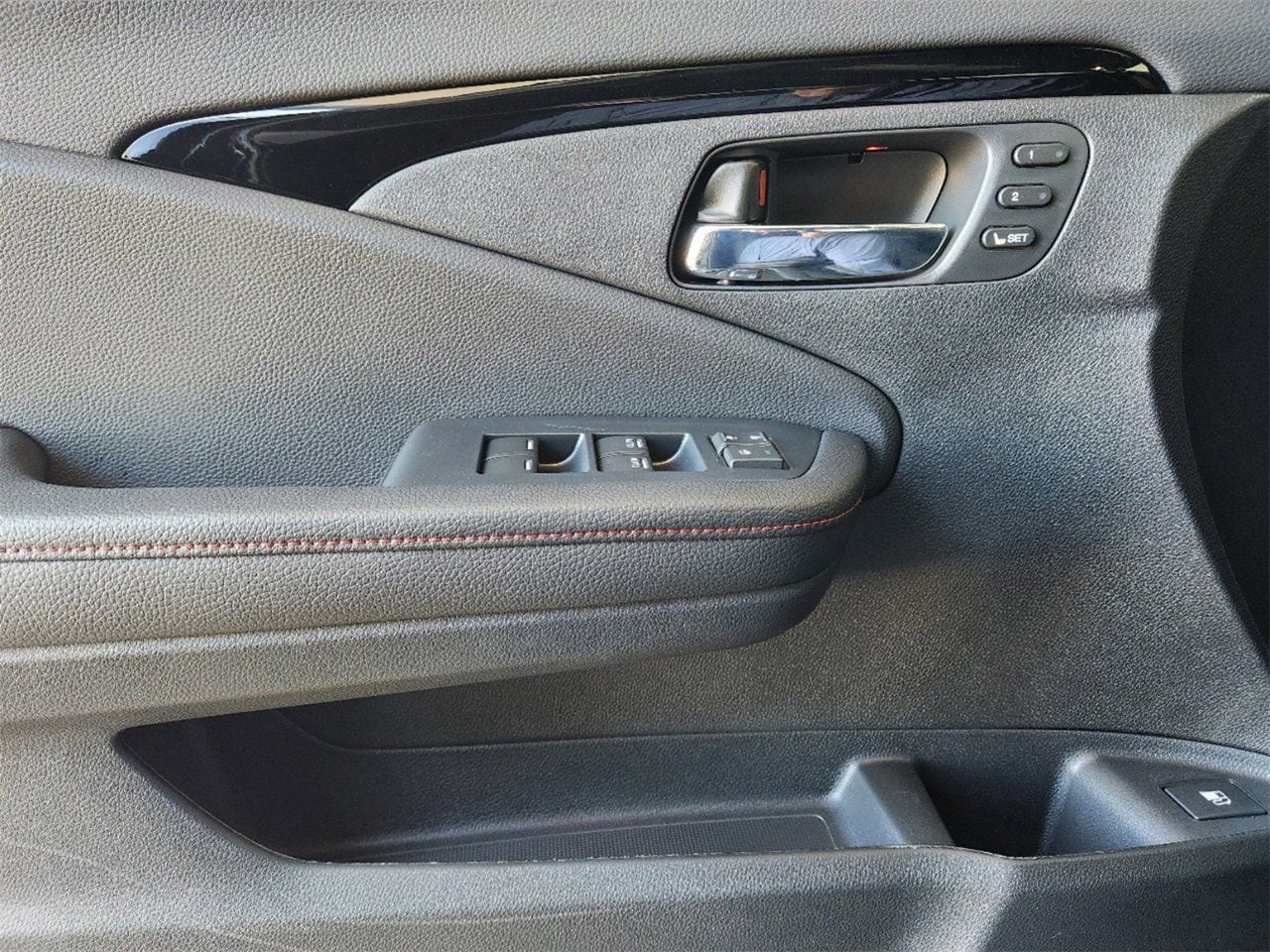 2026 Honda Ridgeline Black Edition - Photo 18