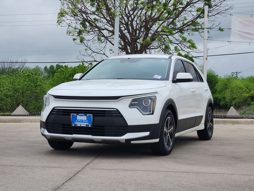 Used 2023 Kia Niro LX SUV