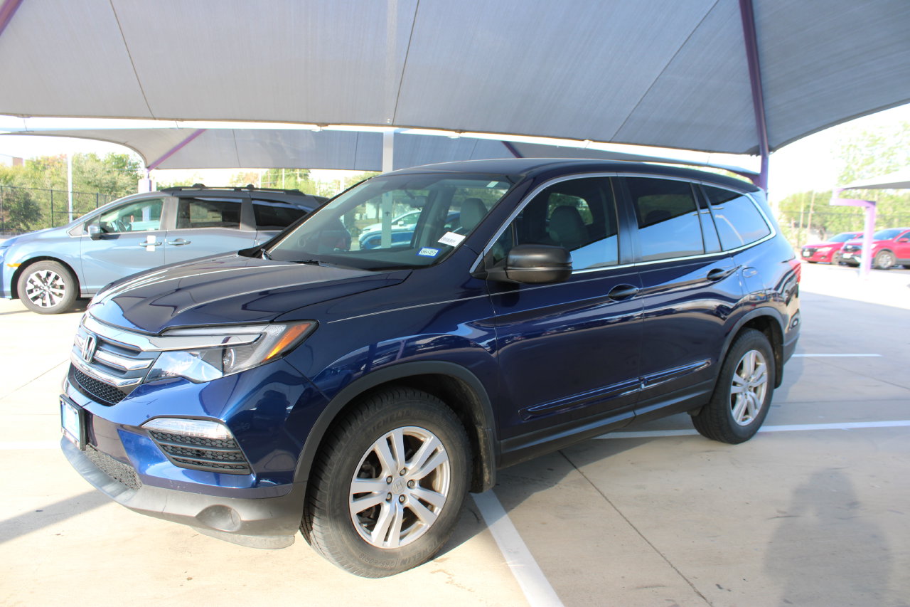 Certified 2016 Honda Pilot LX with VIN 5FNYF6H19GB091203 for sale in Fort Worth, TX