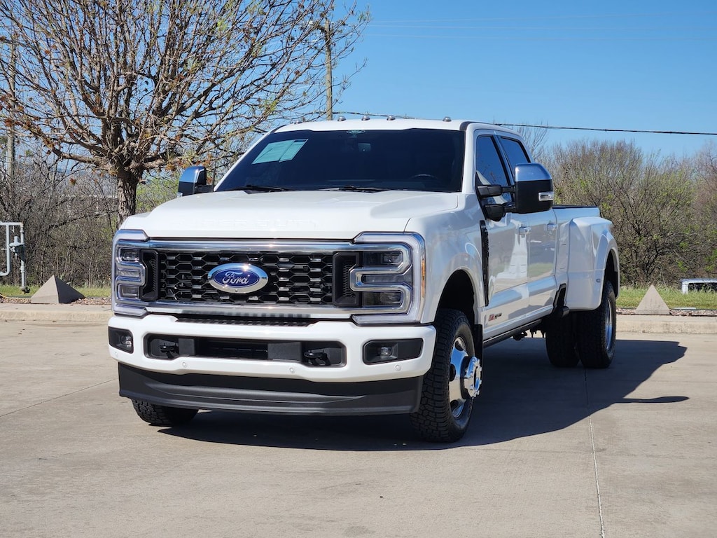 Used 2025 Ford F-350 Platinum Truck Crew Cab