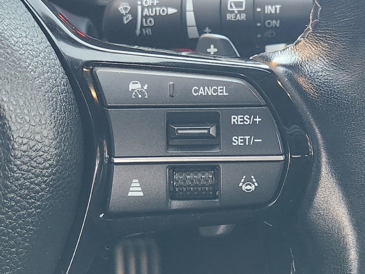 2024 Honda Civic Hatchback Sport Touring - Photo 28