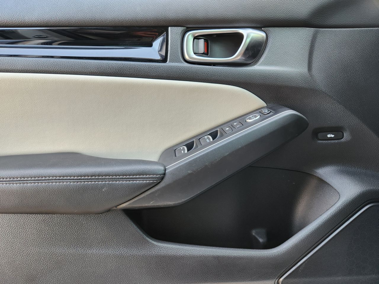 2022 Honda Civic Touring - Photo 22