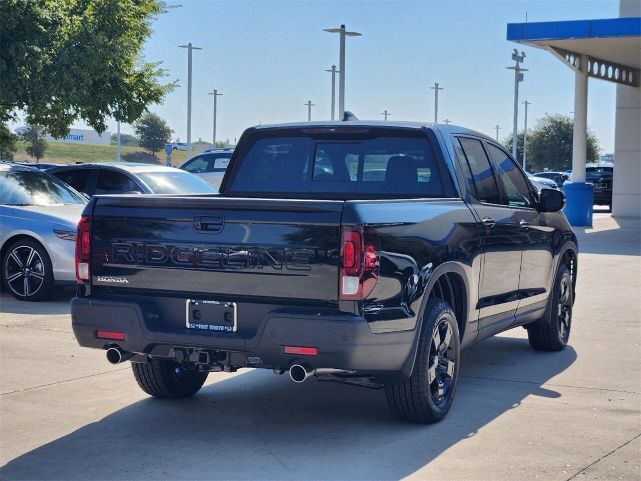 2026 Honda Ridgeline Black Edition photo 3
