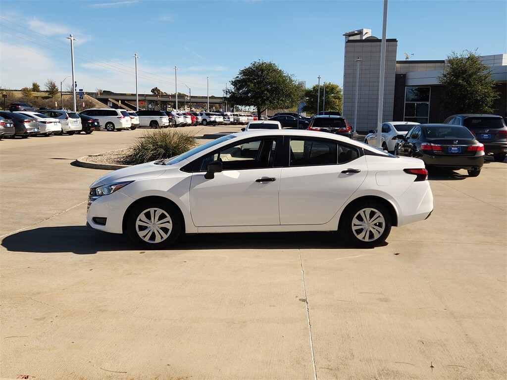 Used 2024 Nissan Versa 1.6 S Sedan