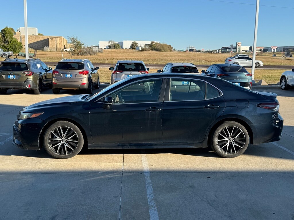 Used 2021 Toyota Camry SE Sedan