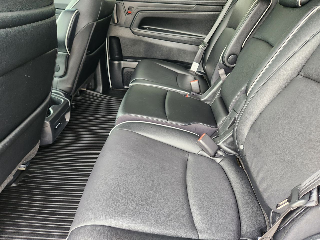 2025 Honda Odyssey Touring - Photo 29