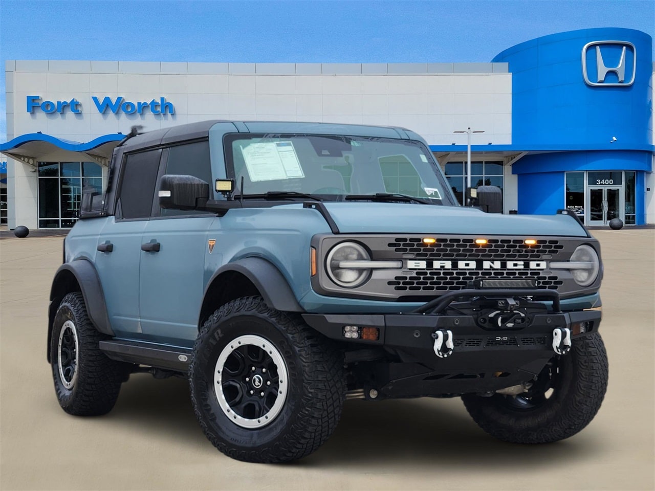 2023 Ford Bronco 4-Door Badlands